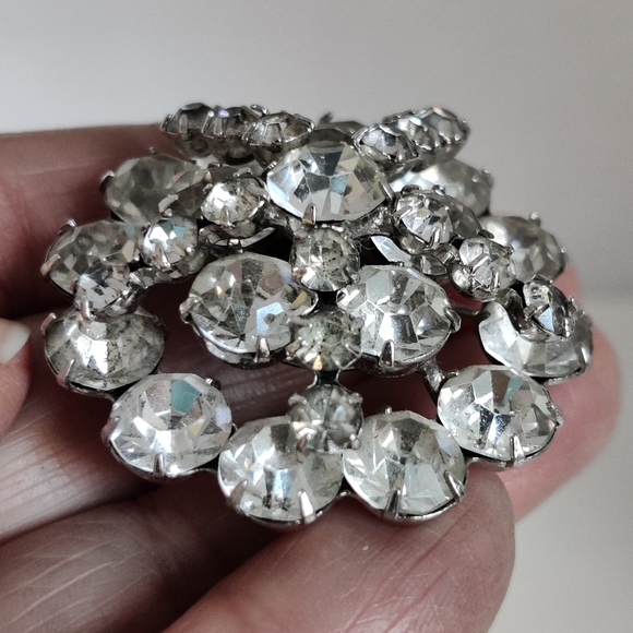 Signed Triad Austrian Crystals Domed Brooch Vintage - Picture 5 of 10
